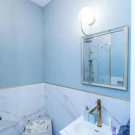 Modern, Elegant In The Heart Of Warsaw. Appartement Warschau