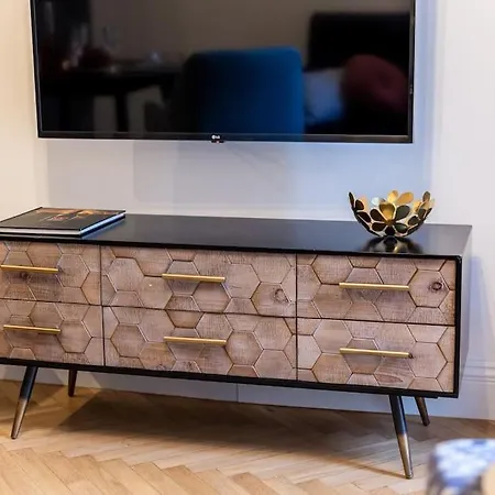 Appartement Modern, Elegant In The Heart Of Warsaw. Warschau