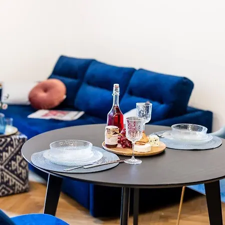 Modern, Elegant In The Heart Of Warsaw. *