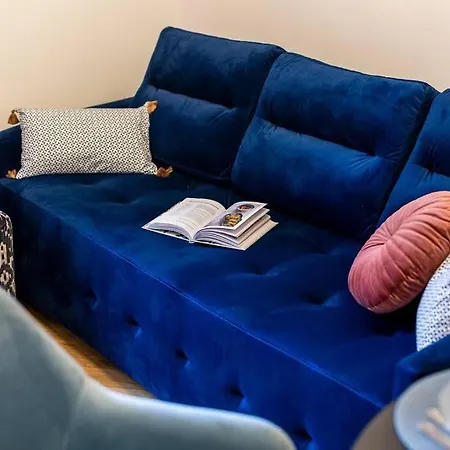 Modern, Elegant In The Heart Of Warsaw. * ワルシャワ