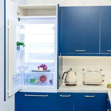 Modern, Elegant In The Heart Of Warsaw. ワルシャワ