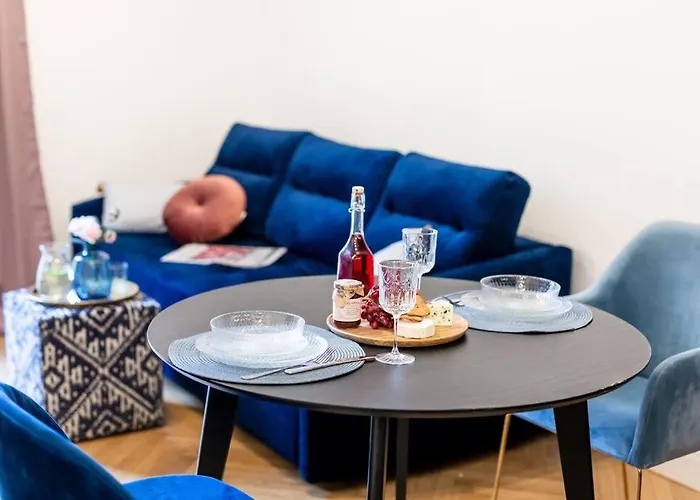 Modern, Elegant In The Heart Of Warsaw. *